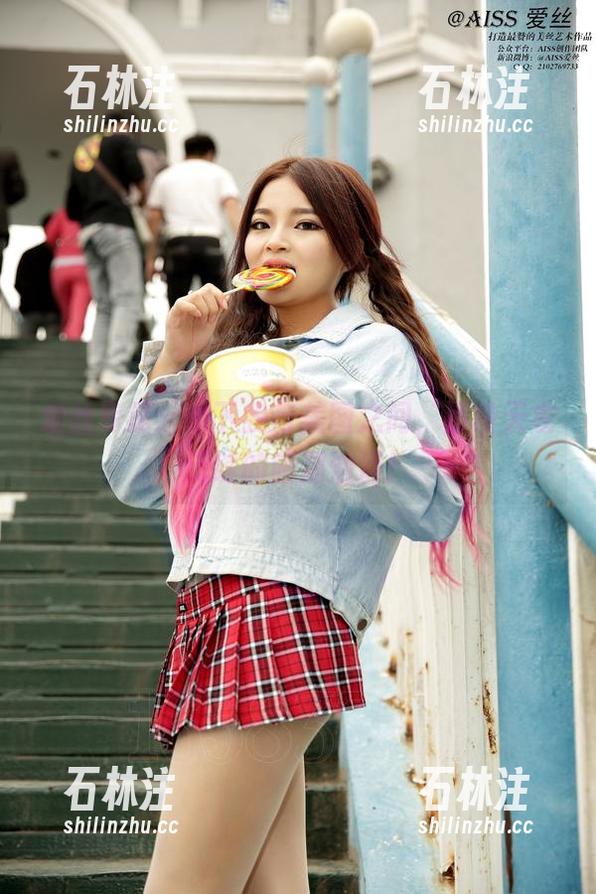 爱丝专属：树下我与美图之间，那段天衣无缝的暗潮汹涌！