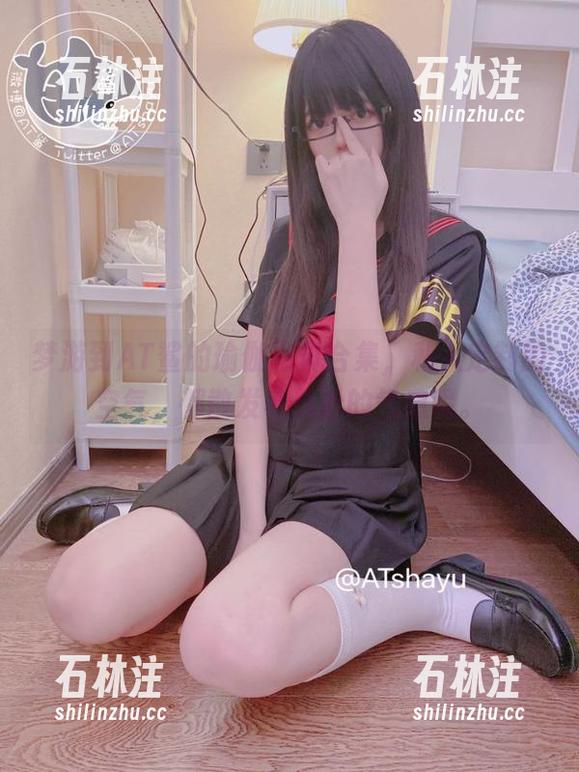 AT鲨 梦游到AT鲨的瑜伽写真合集,私人定制的空气,都散发着放松的气息呢。