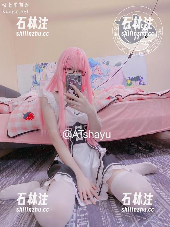 AT鲨 AT鲨的御姐鲨时刻,cos原图值得你多看两眼!