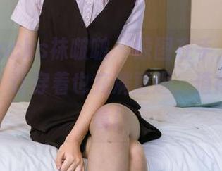 BoBoSocks袜啵啵 – 原图在手，稚予的白棉袜，让穿着也充满童趣，值得下载一看！
