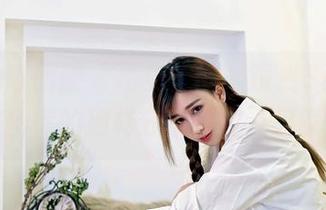 Feilin嗲囡囡 – 历史上的眼镜：SiByl李思宁在图库的别样分享，谁说只靠智商！