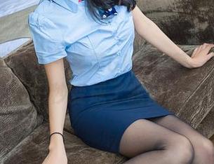 IMiss爱蜜社 – 夏茉GIGI带着一箱子高清图集，天台一秒变成了我们的私密乐园。