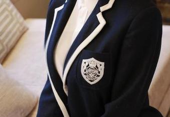 MFStar模范学院 – 郑颖姗连衣裙更新，热辣出击，谁说连衣裙只适合春天？