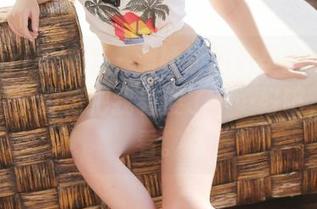 MyGirl美媛馆 – 潘娇娇图包里的双人画面，那个姿势把我看傻了……好吧，继续看。