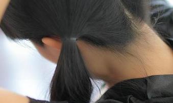 高清ROSI的夏日，不一样的“姨妈红”来啦，快来分享你的视角吧！