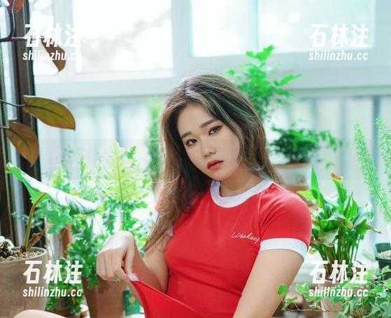 不下载Sira(시라)的泳衣写真集，你可是亏大了！