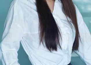 TuiGirl推女郎 – 制服新风潮：郑瑞熙的写真集原图，穿的不止是布料还有气场！