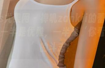 UGirls尤果网 – 禅叽zankii的蕾丝写真图册，一半是优雅，一半是‘你看我多撩’的斗志！
