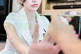 Xiuren秀人网 – 看着HeyuZhang的连衣裙，图包里面的每一角都透着藏不住的俏皮！