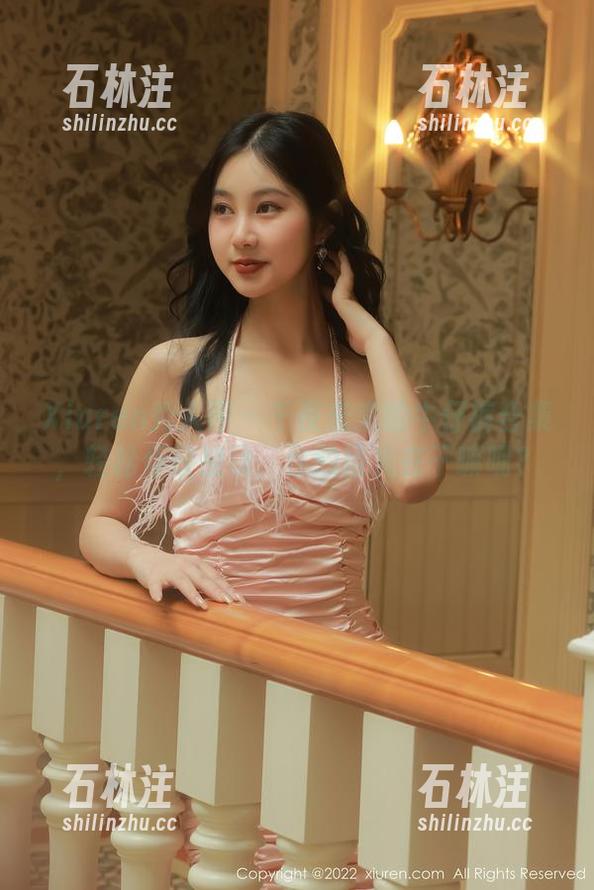 Xiuren秀人网 - 千夜未来的牛仔裤合集，轻松俘获视线，你的目光在干嘛呢？