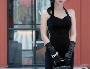 Xiuren秀人网 – 就这媃柔rourou的礼服，原图的潇洒程度可能连风也要哈欠，照片里的轻盈真让人发愣。