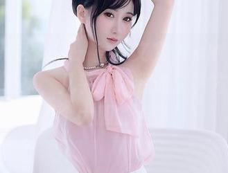 Xiuren秀人网 – 鑫林文文yooki带来的豹纹作品集，几乎要让我迷失了方向，真是个大胆的选择！