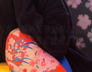 YouMi尤蜜荟 – 好奇娇喘JC的美腿？来看这组写真就对了！