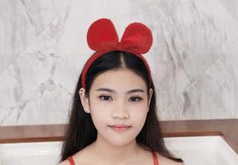 YouWu尤物馆 – 陈怡曼coco来啦，这少女的原图是怎么回事，都被资源包围了！