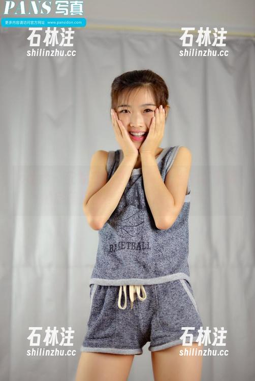 pans-安妮 pans - 安妮在浴室的写真:湿润与干燥的完美扭曲,看得我心神荡漾。