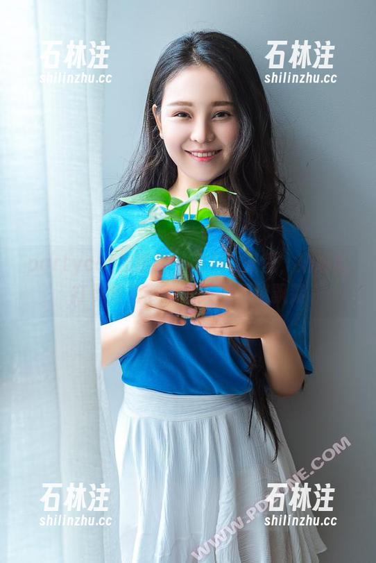 partycat轰趴猫 - 套图時光里，姗姗就打奥特曼带着夏天的思绪飘荡