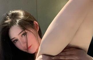 微密圈 – 打开女王的秘宝：不爱笑的赛琳的合集，想看吗？别害羞！