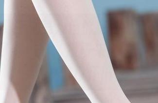 丽柜 – 黑白之美，佳怡把一幅幅美图处理得像极了老电影，没事来翻翻图集，顺便找个借口怀旧。