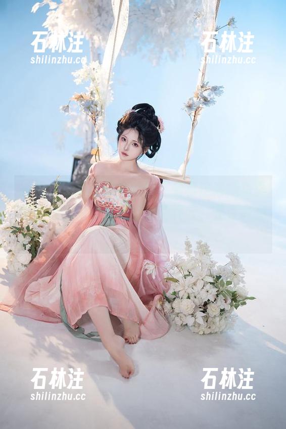 你夏夏 碰见你夏夏,果然没错,看看这高清写真里的埃吉尔,如此金龙腾祥云,是否有点夸张呢?