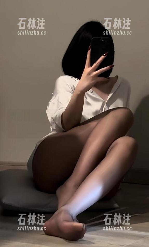 微密圈 - 保守的二舅妈驾到，镜头下的美图不怕生