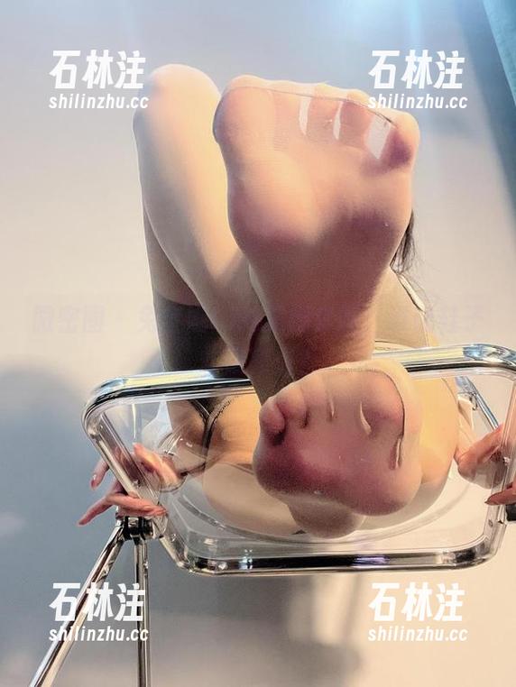 兔宝妮to 微密圈 - 兔宝妮to的美腿套图,谁说鞋子才是亮点?