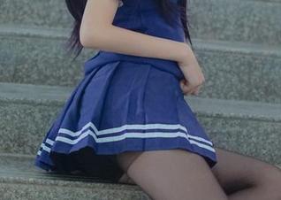 不好意思，我是为了兔玩映画的黑丝制服少女这些福利来的！