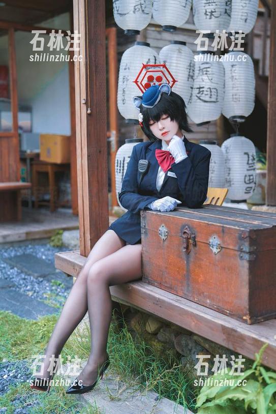 半半子 爱宕花嫁的白花之约,半半子的画框内有疑问——作品集和原图一一解答!