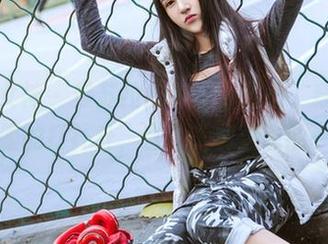头条女神 – 曼苏拉娜的免费图册，穿上护士制服的打针针，也许是你治愈的一针！