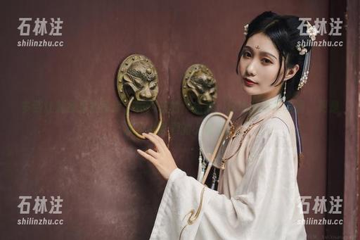 如月灰 多到让我惊呆的吊带,如月灰的作品集,分享的不止是图,更是那难以言表的小情感。