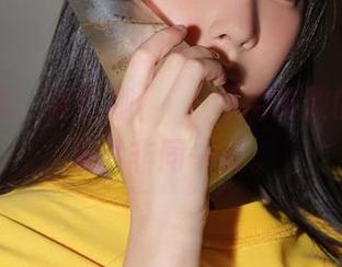 私拍图集：姜仁卿(강인경)用嘴做的事情，果然非同一般。