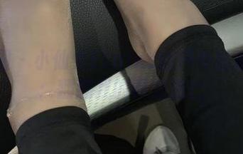 微密圈 – 小仙女ELaine的户外私拍合集：翻翻我的青涩逃亡