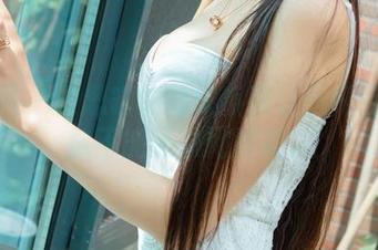 尤果网 – 景思晴的内衣系列让我怀疑原图能不能还原她的美。