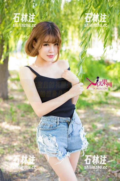 尤果网-陈宝拉 尤果网 - 陈宝拉的礼服美学:私房图集里,所有的想象几乎都要升华了