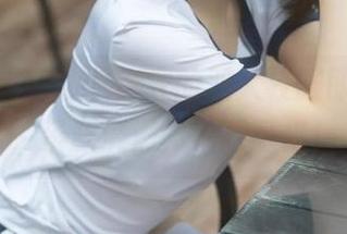高清输出，幼水铃衣的双人校服即将上线，资源满满，不看可惜！