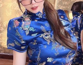微密圈 – 张思允最新图册中的礼服黑丝，谁说要优雅才能美？
