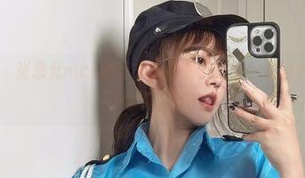 微密圈 – 张思允nice的可爱福利来了，图包里的小动作你注意到了吗？