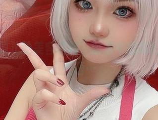 看戚顾儿的美容秘籍，图包中貂蝉好像在低语…