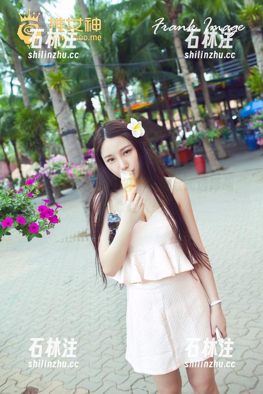 推女神-吕梦玉 推女神 - 吕梦玉私拍:制服款式选择战,真心让人愁