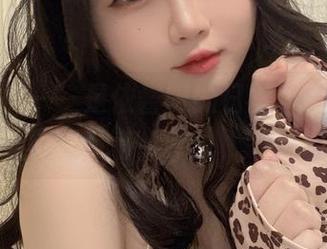 套图欣赏——是依酱呀的日常，不下载太可惜了！
