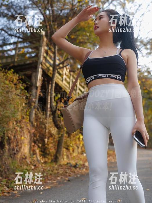 吼吼，普美(bomi)的[LOOZY]图册免费看，快拿起你的小本本！