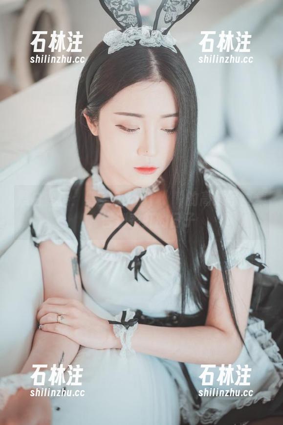 黑白变奏：普美Bomi(보미)的高清写真集，告别彩虹的日子