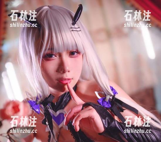 末夜787 在线直播:末夜787和她的机器人女友的一天