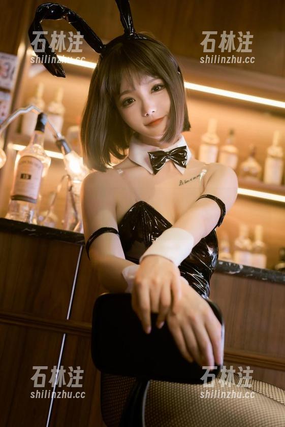 桃良阿宅 当桃良阿宅遇上和服:一张壁纸的修饰与赤裸的真实