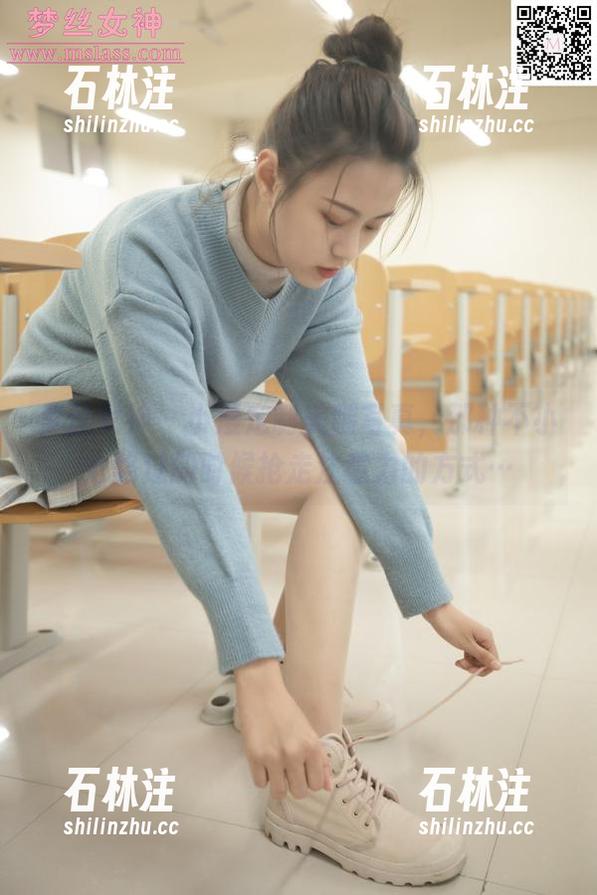 梦丝女神-小漫 梦丝女神 - 小漫定制美腿写真,那种不小心路过的时候抢走注意力的方式…