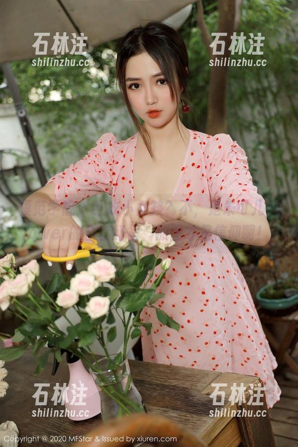 模范学院-朱可儿Flower 模范学院 - 红衣小女孩?不,是朱可儿Flower的全套红裙,原图才是信仰啊!