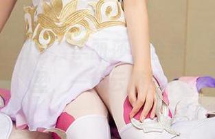 爱尤物 – 白色，李丽莎，合集，圣光在哪里，一起云游吧？