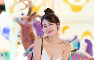 爱蜜社 – 学姐黄乐然的写真套图，让我又爱又恨，有毒