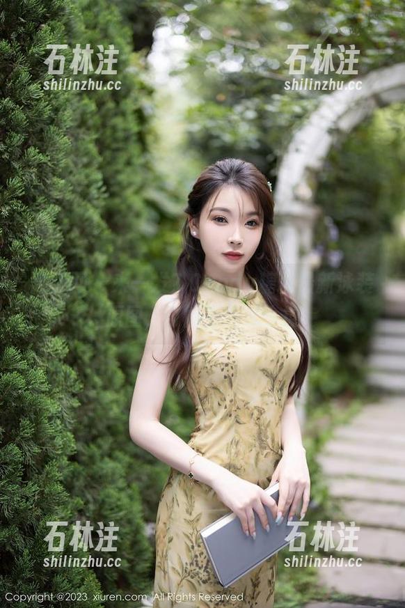 秀人网 - 来一发？Candy糖糖最新泳装原图，可能有点儿小撩