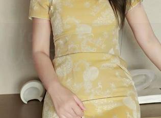 秀人网 – Yomi悠蜜的小女仆又又更新啦！真是让人想不回头看都难，图片里的小细节太迷人。