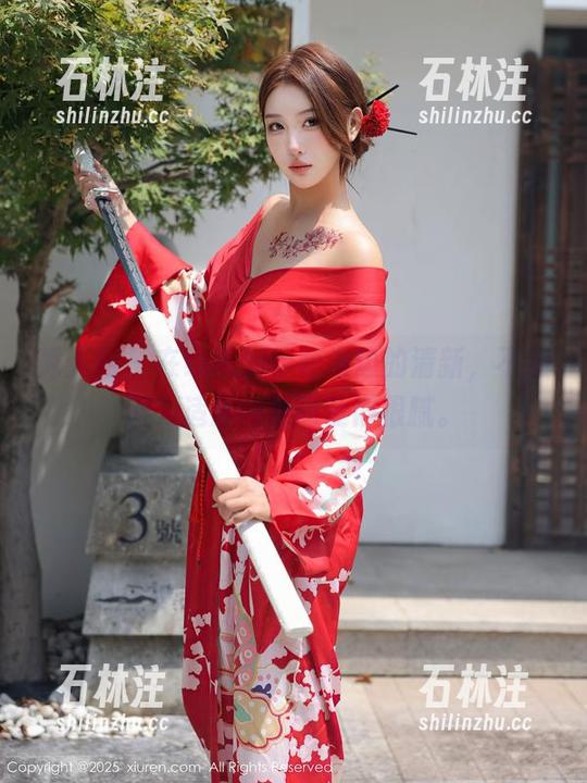 秀人网-刘婷婷 秀人网 - 在线看刘婷婷海边的清新,不会因为适度的盐而变得很腻。